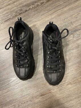 Skechers Women's Black Lace-Up Platform Sneakers SLIP RESISTANT